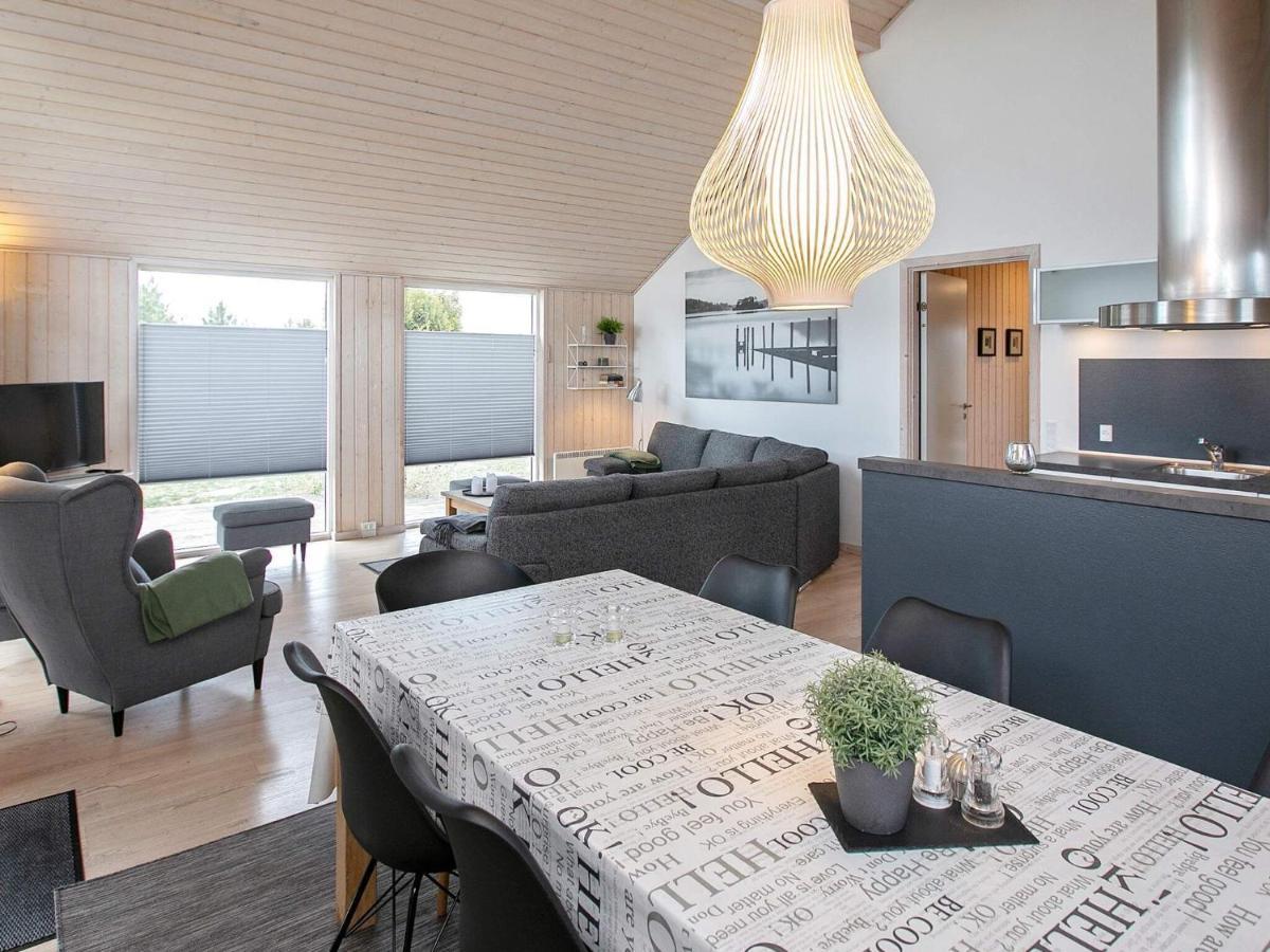 6 Person Holiday Home In V Ggerl Se Bøtø By エクステリア 写真